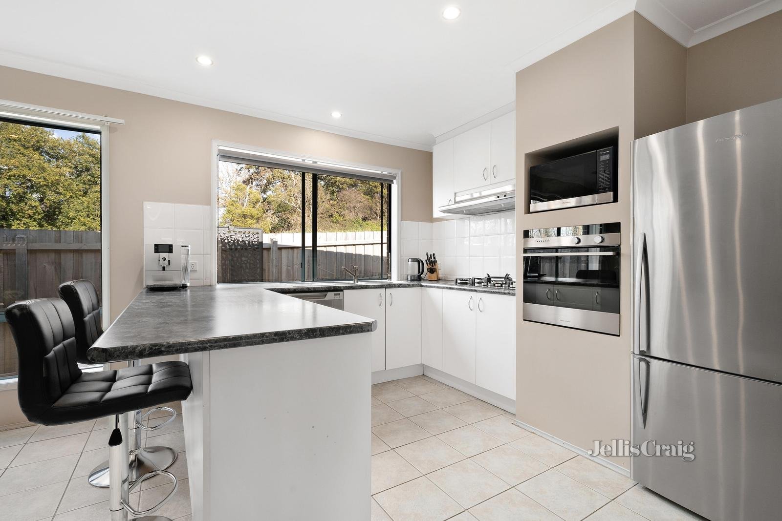 8 Delta Close, Lilydale image 3