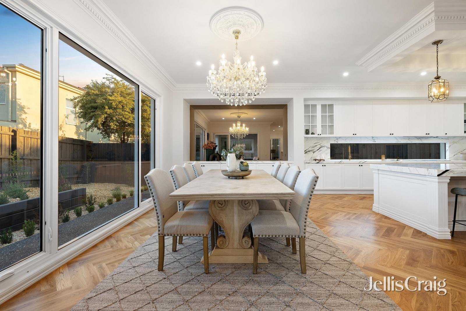 8 Diamond Avenue, Glen&nbsp;Waverley image 11