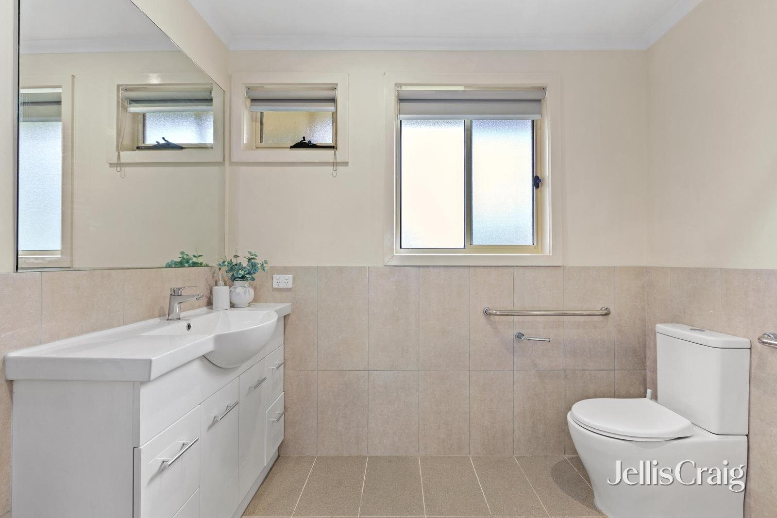 8 Digby Court, Coolaroo image 6