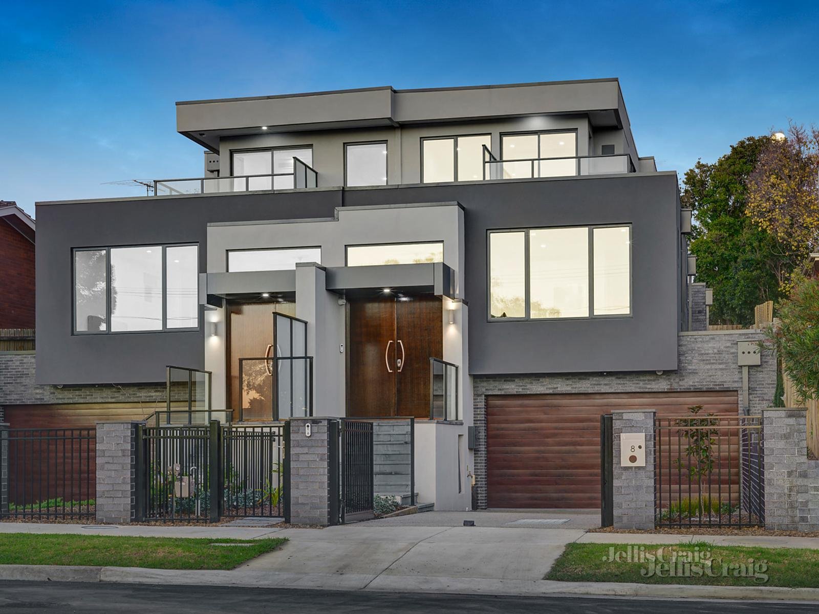 8 Dion Street, Doncaster
- Print Image 1