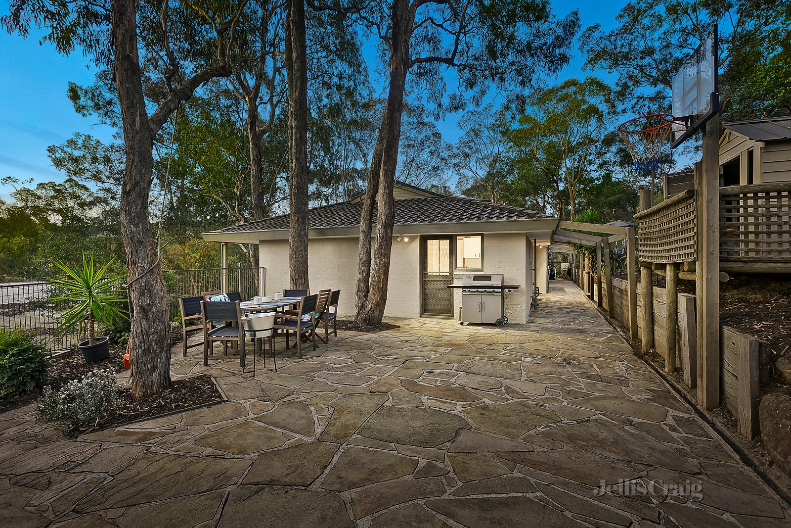 8 Doleen Road, North Warrandyte image 9