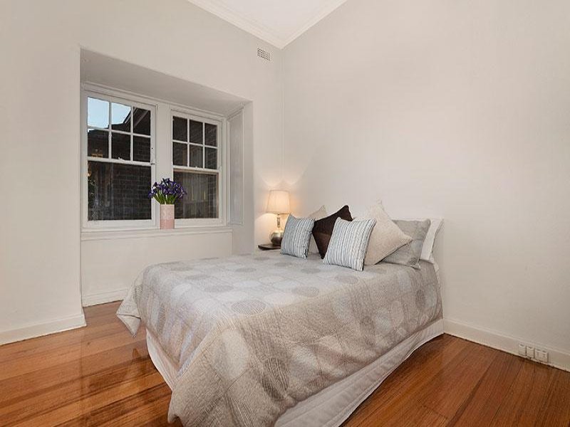 8 Duggan Street, Balwyn North image 8
