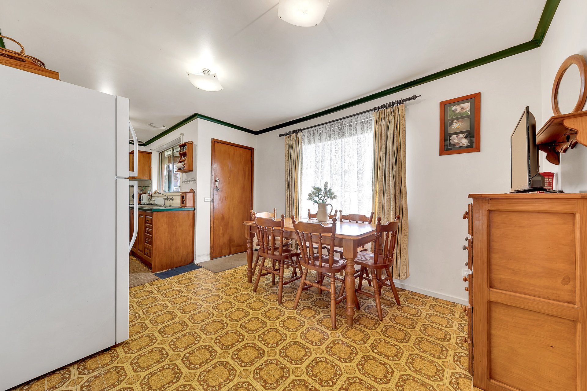 8 Durham Court, Corio image 4