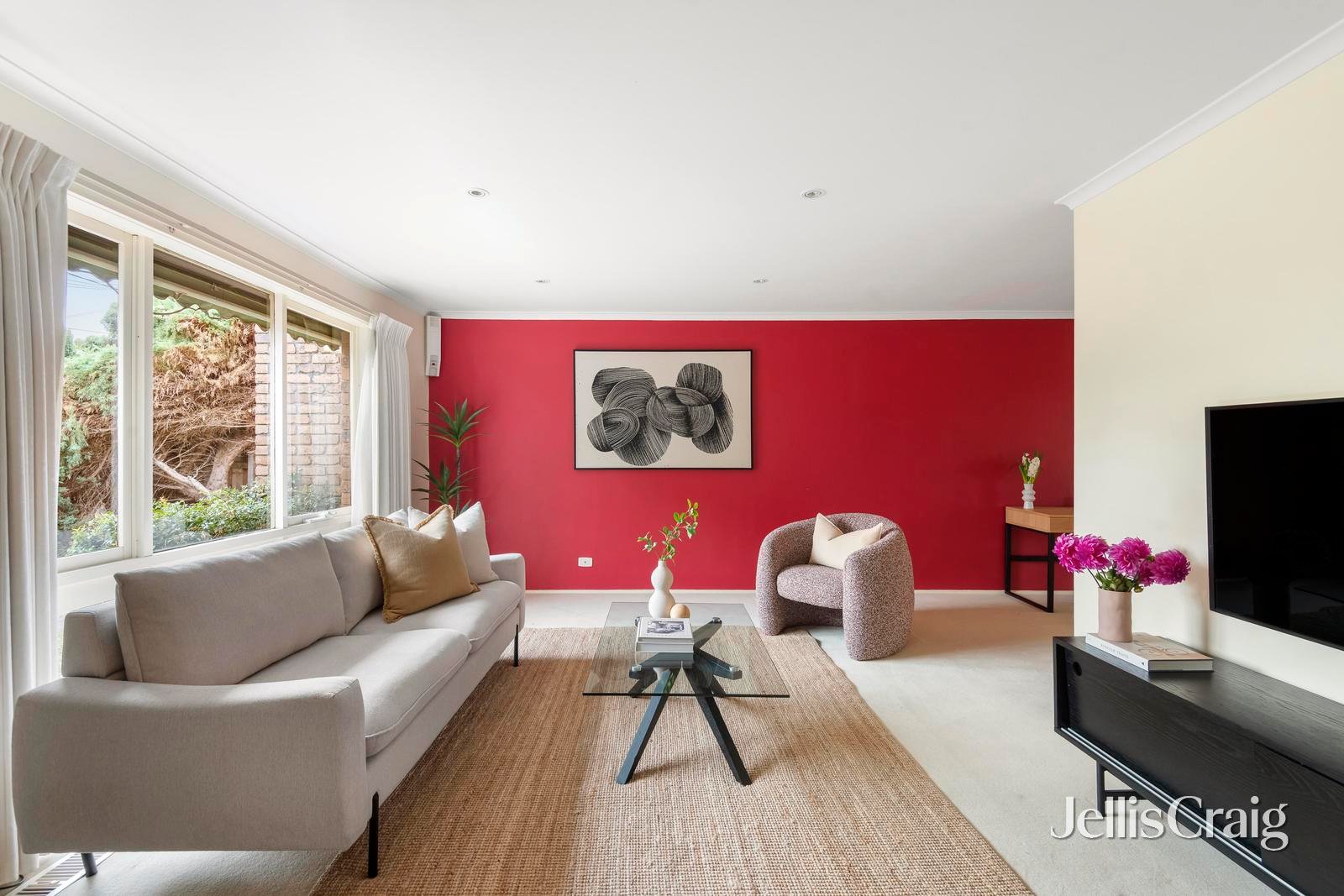 8 Dwyer Place, Greensborough image 2