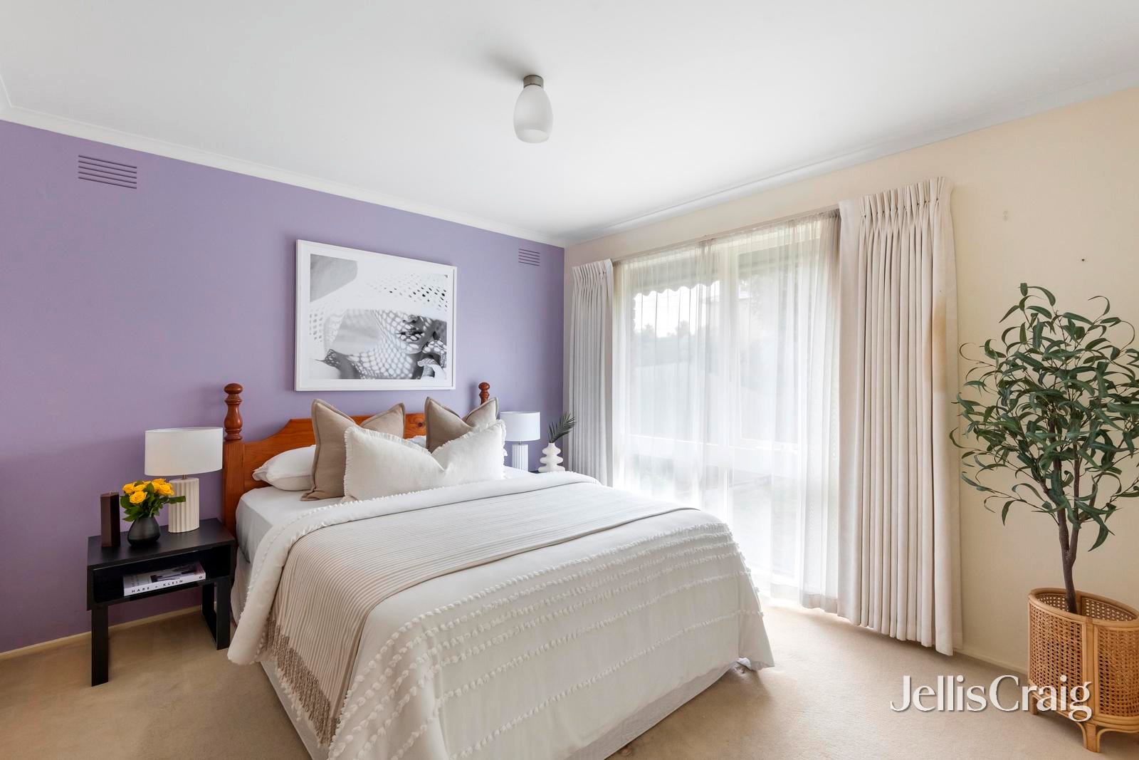 8 Dwyer Place, Greensborough image 6