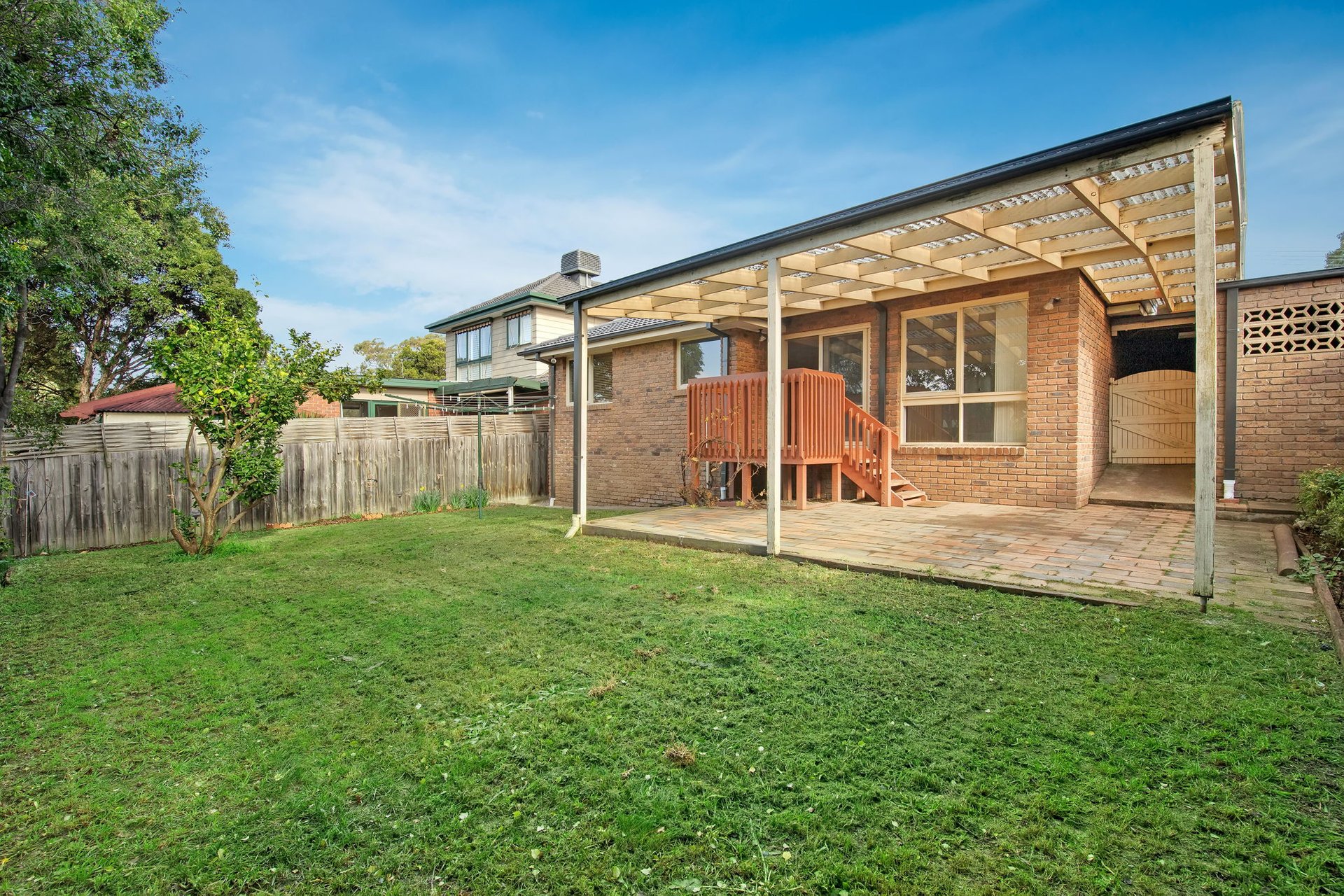 8 Dwyer Place, Greensborough image 6