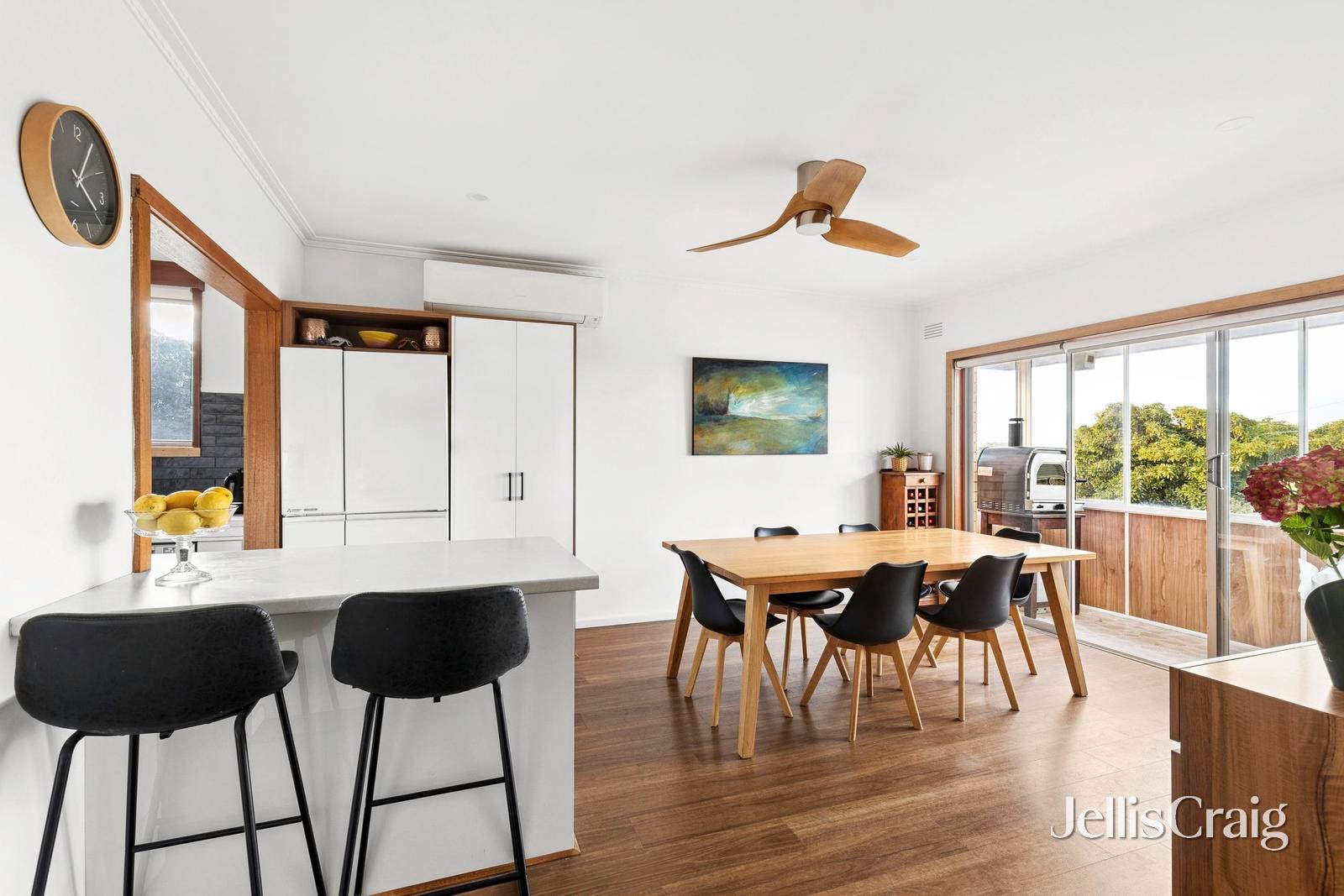 8 Eagleview Crescent, Bell&nbsp;Post&nbsp;Hill image 4