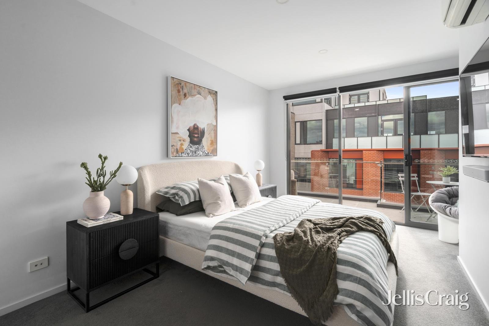 8 Eastbourne Street, Prahran image 9