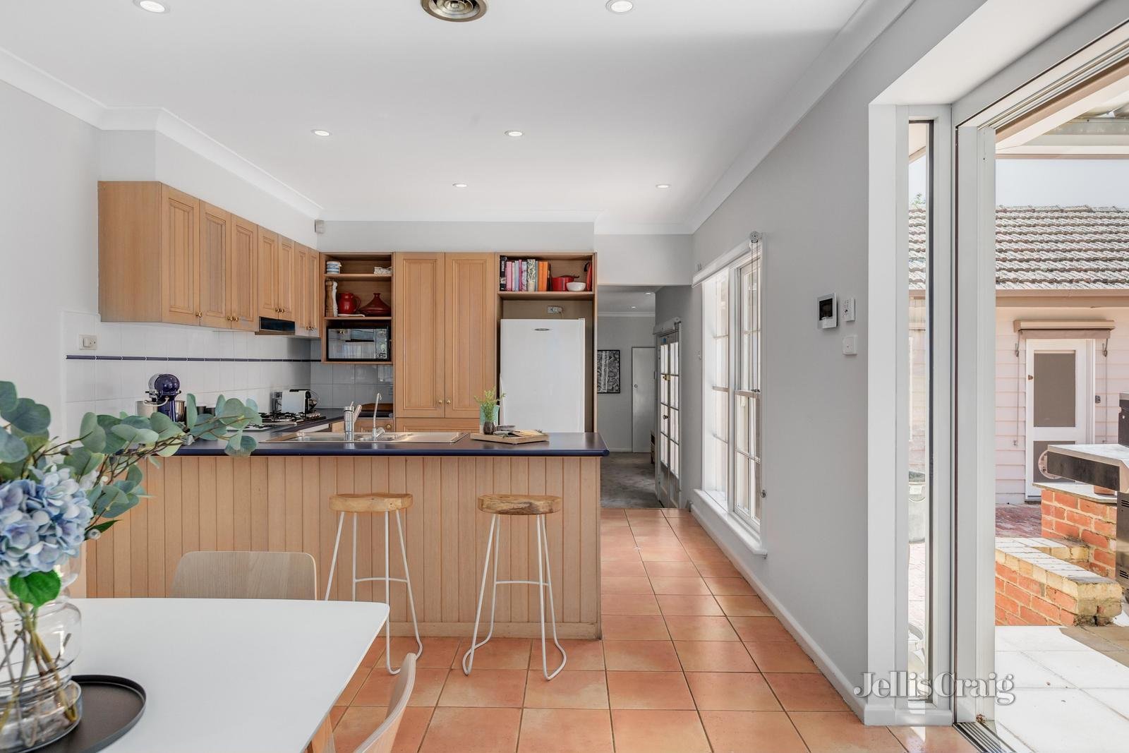 8 Elm Street, Surrey&nbsp;Hills image 5