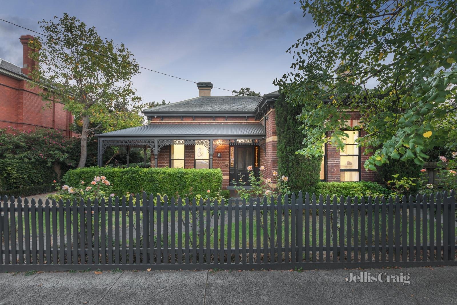8 Elmie Street, Hawthorn image 1