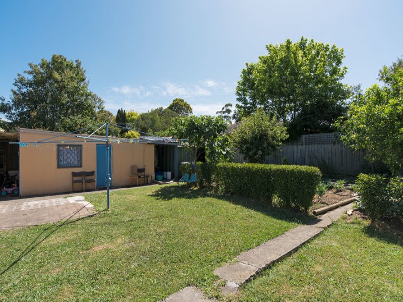 8 Esther Crescent, Mooroolbark image 16