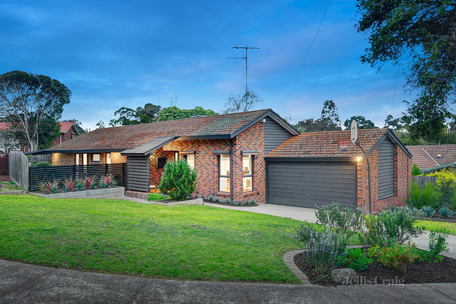 8 Everglade Court, Viewbank image 1
