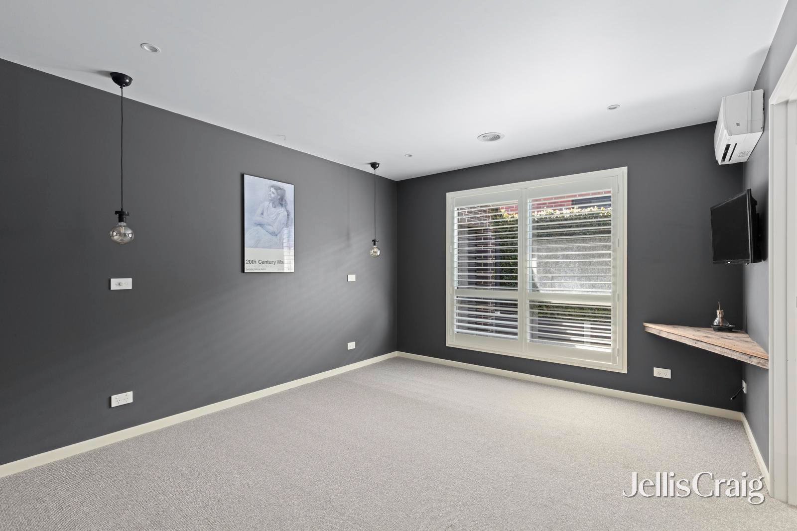 8 Everglade Street, Leopold image 7