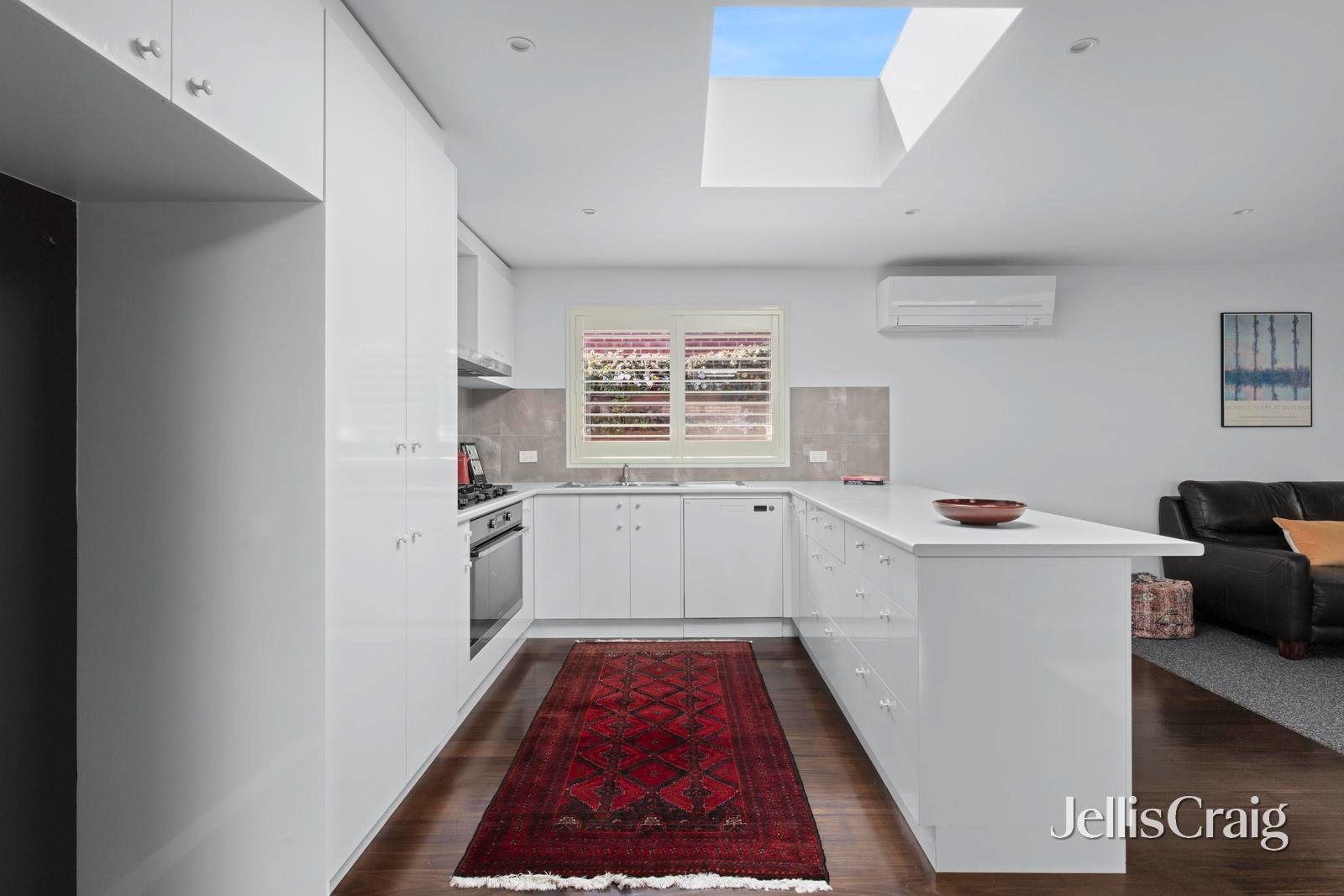 8 Everglade Street, Leopold image 6