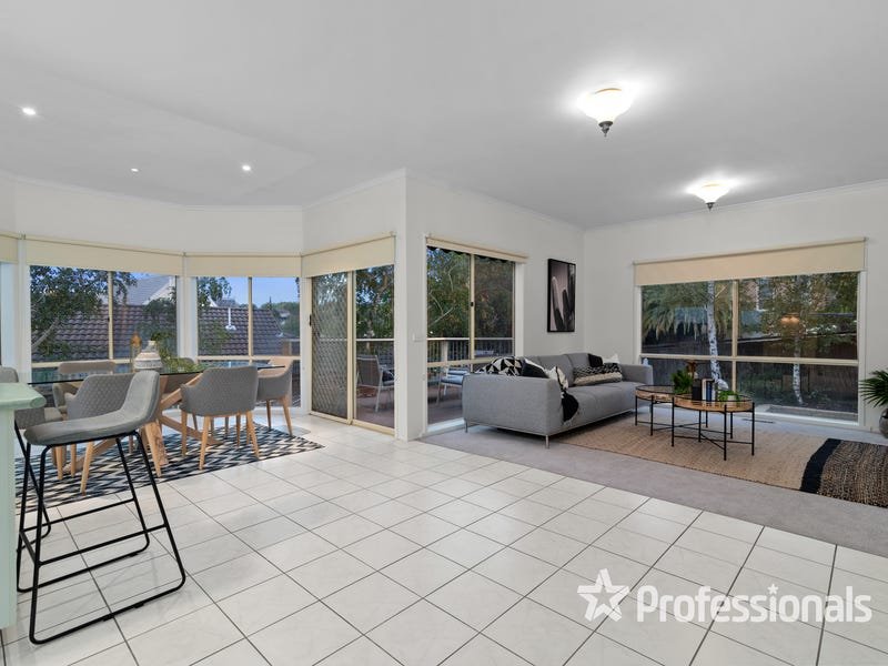 8 Eyton Close, Chirnside Park image 8