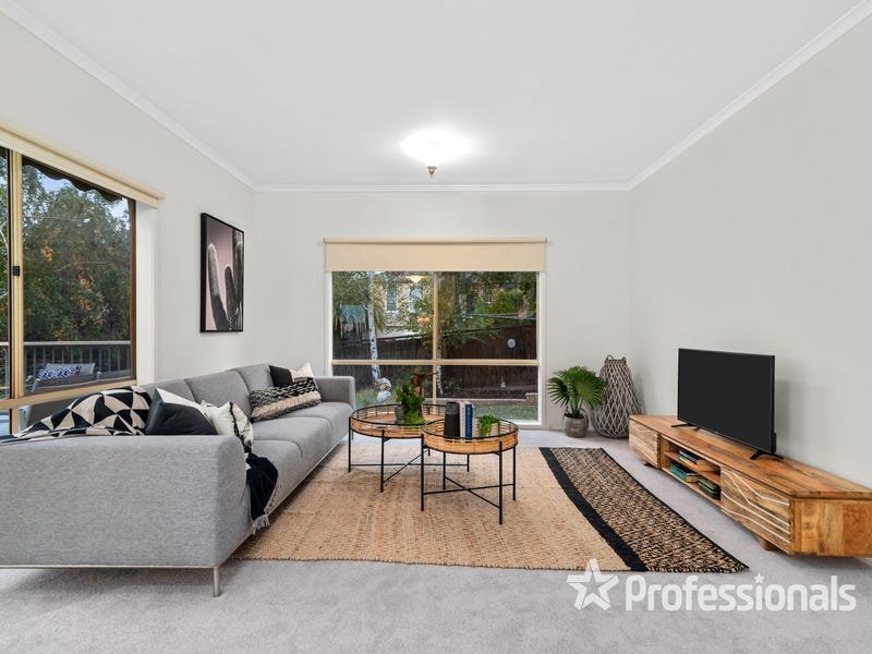 8 Eyton Close, Chirnside Park image 9