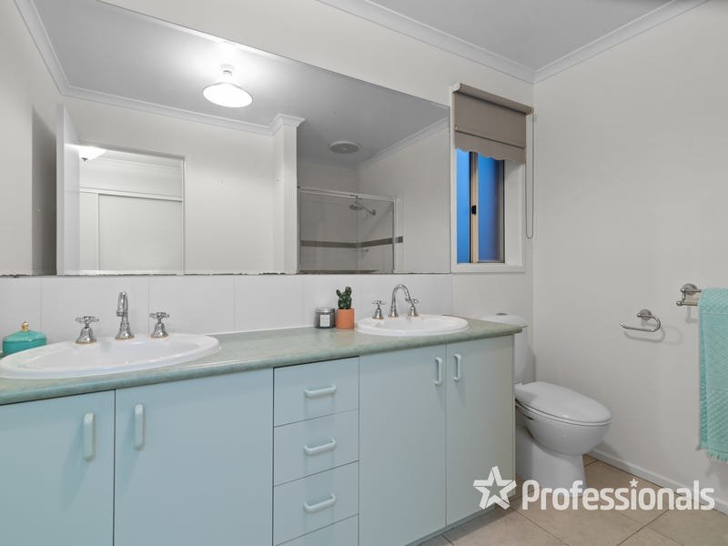 8 Eyton Close, Chirnside Park image 18