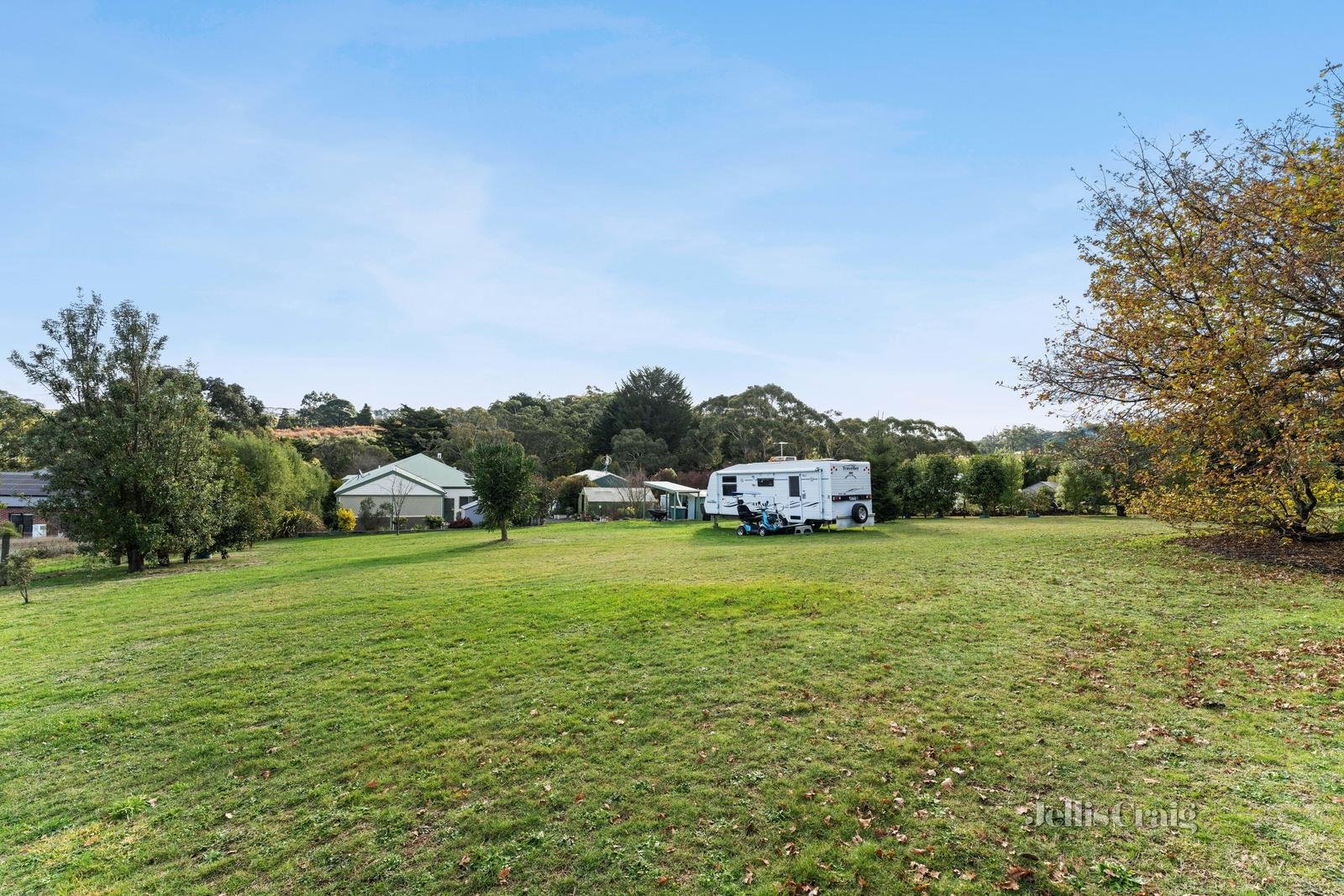 8 Faheys Road, Gordon image 9