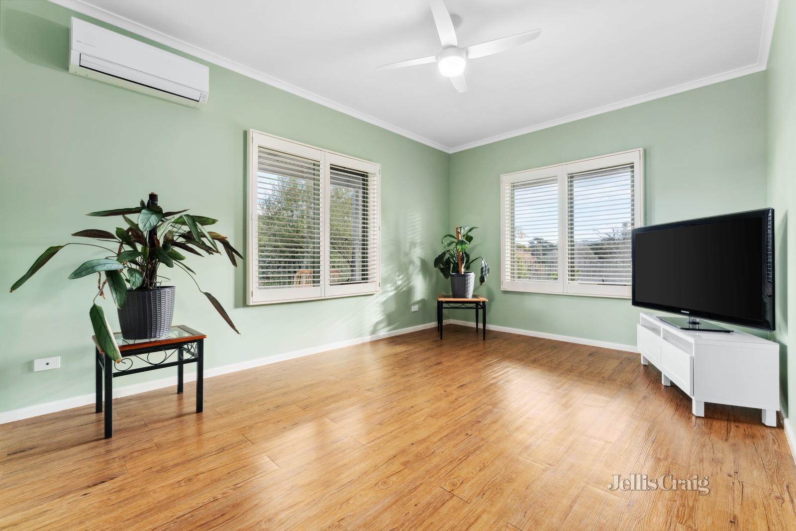 8 Faheys Road, Gordon image 10
