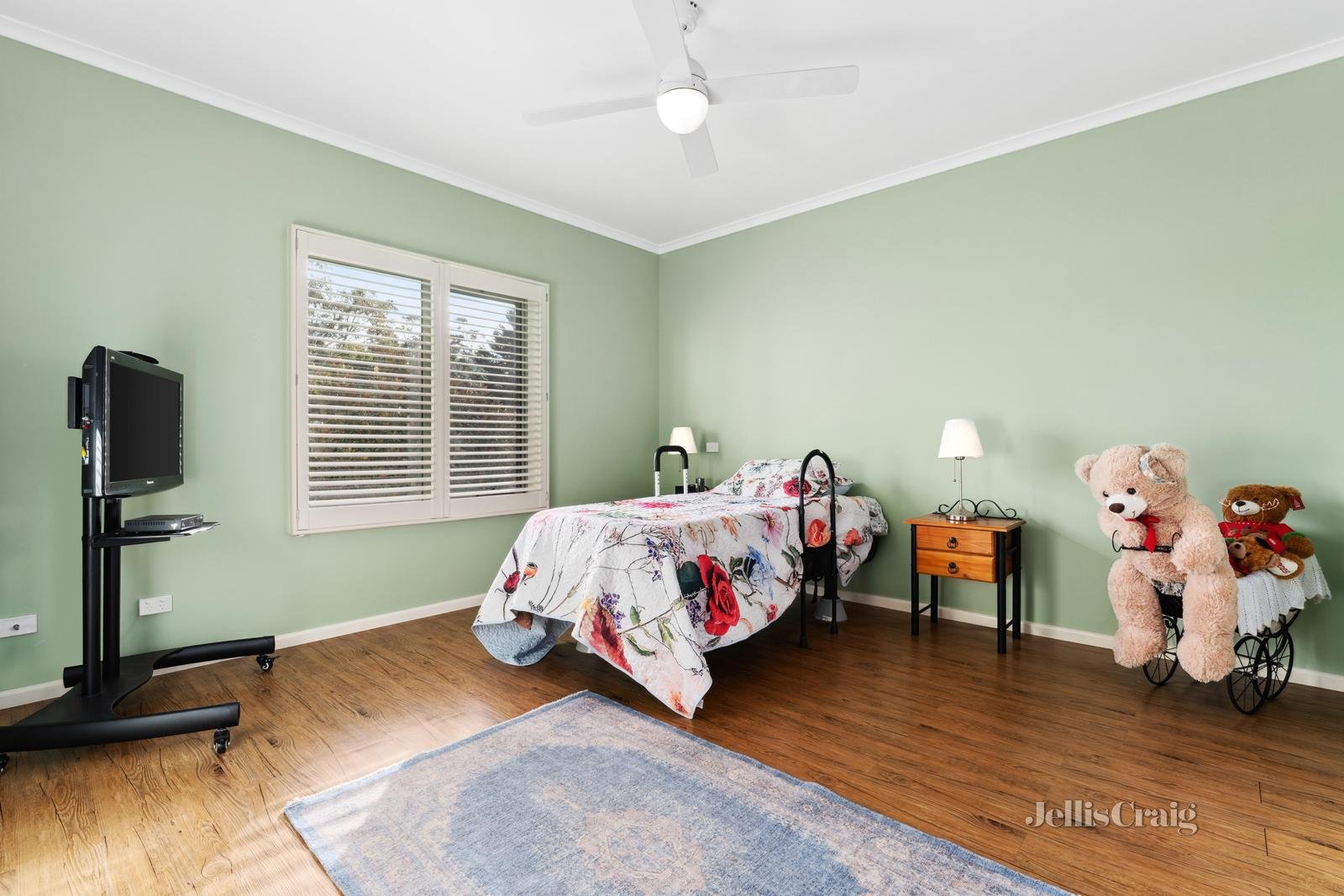 8 Faheys Road, Gordon image 16