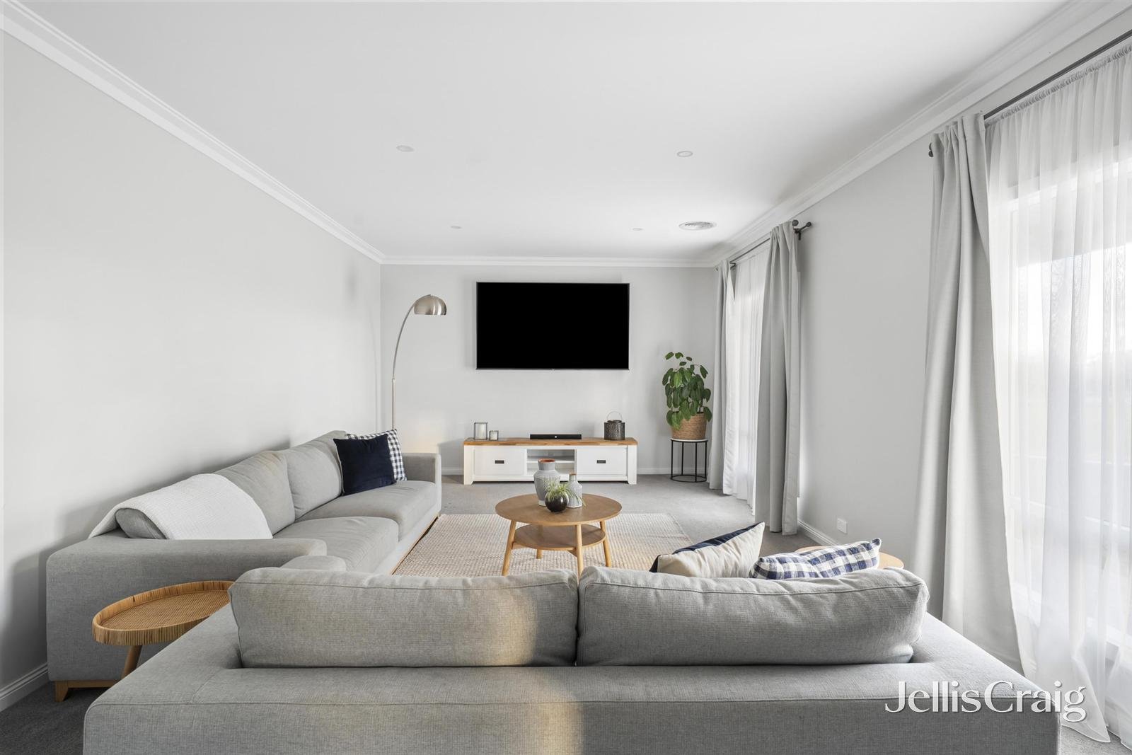 8 Falkirk Crescent, Inverleigh image 4
