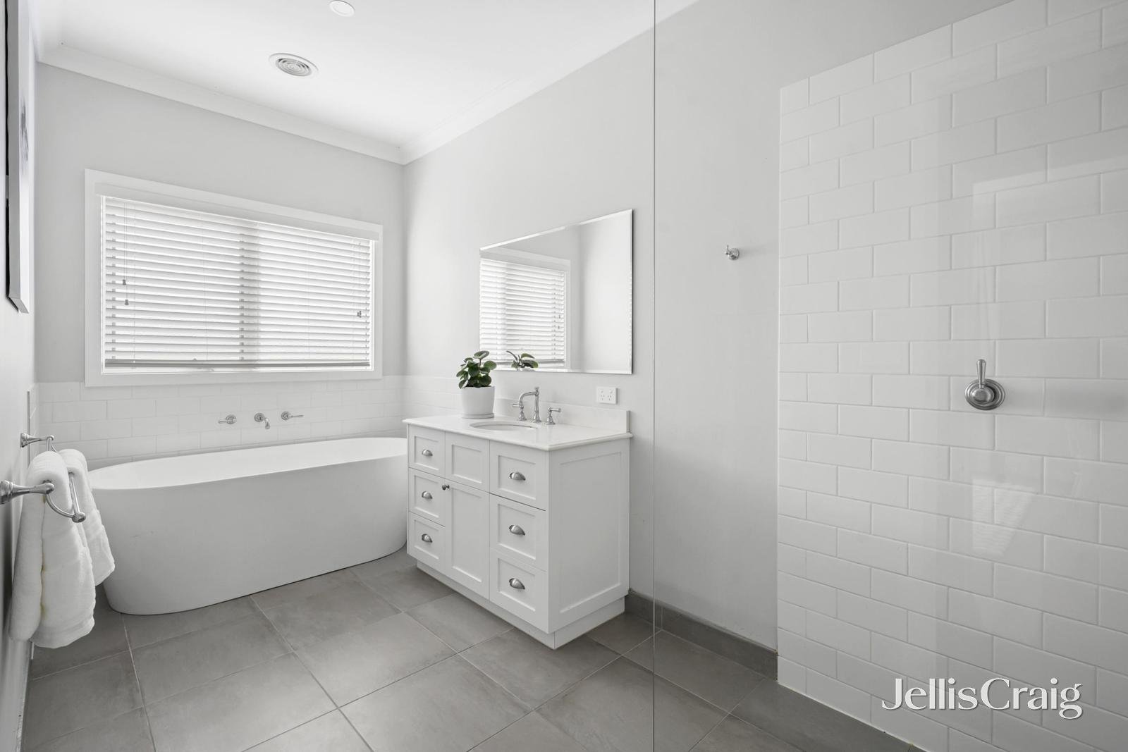 8 Falkirk Crescent, Inverleigh image 19