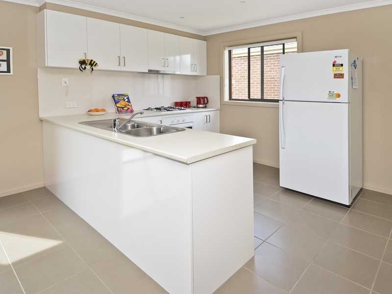 8 Farmland Lane, Leopold image 3