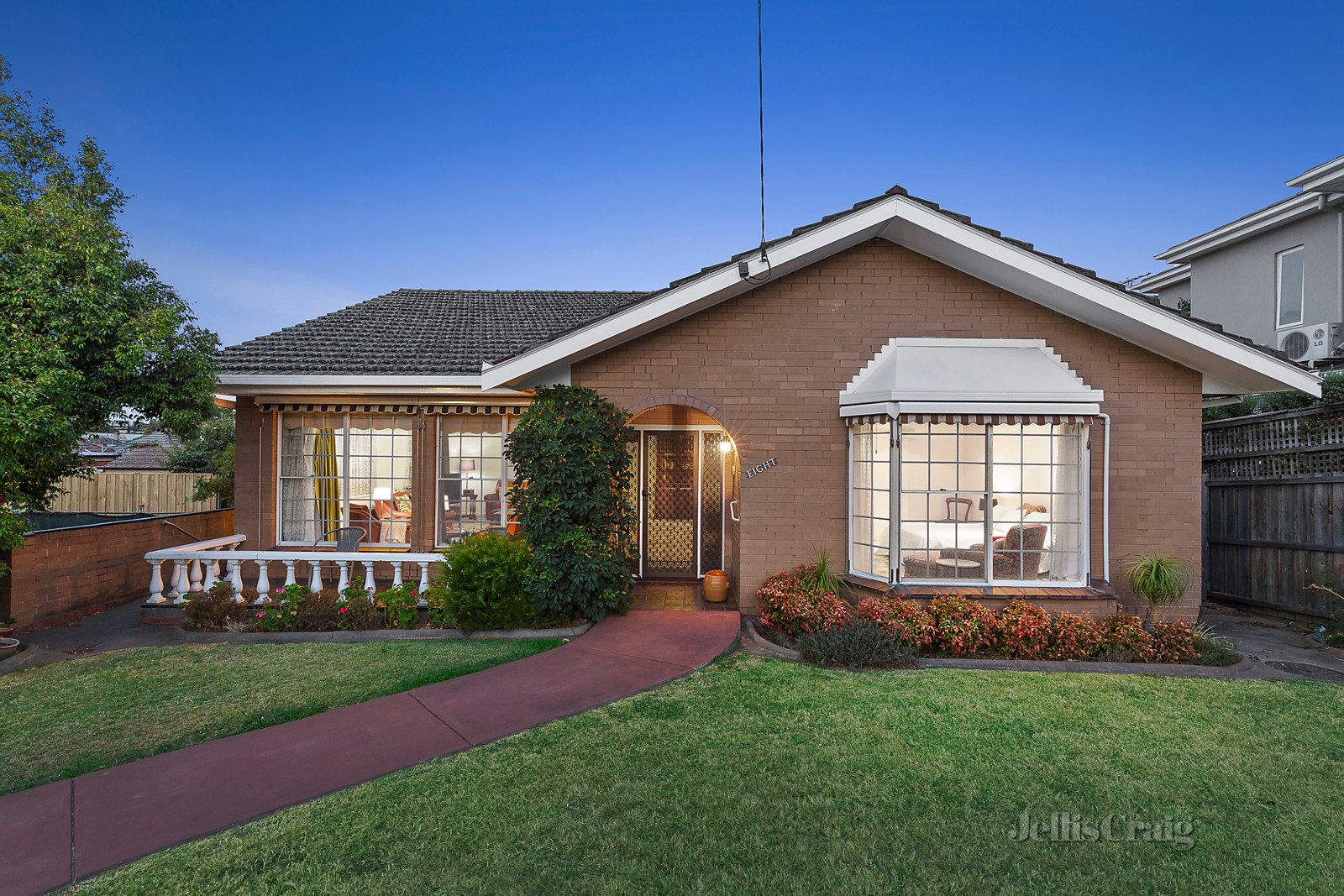 8 Findon Street, Hawthorn image 1