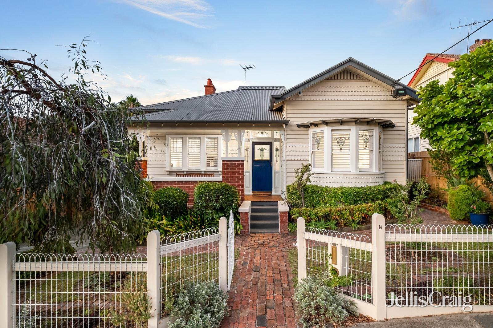 8 Foch Avenue, Coburg image 2