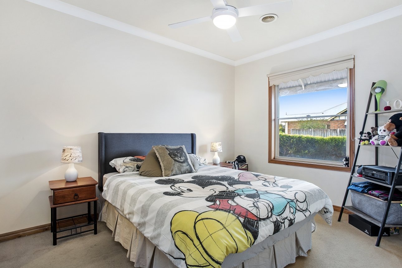 8 Francis Court, Lara image 5