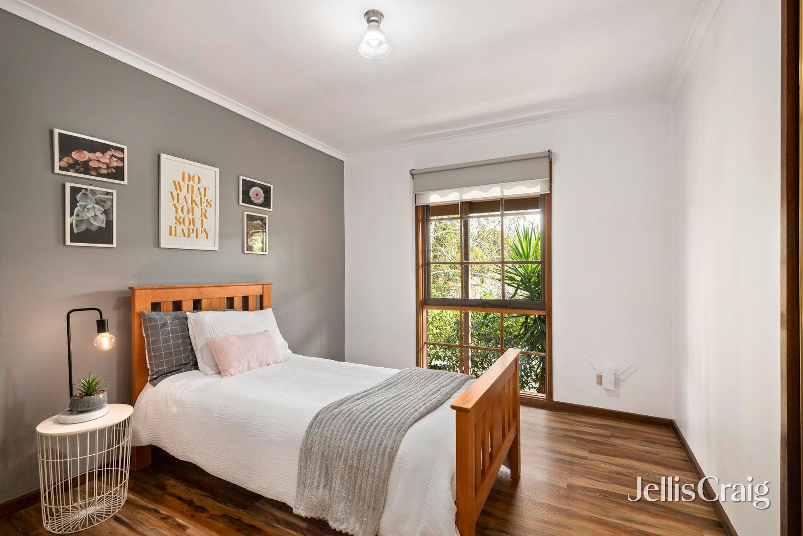 8 French Close, Mooroolbark image 9