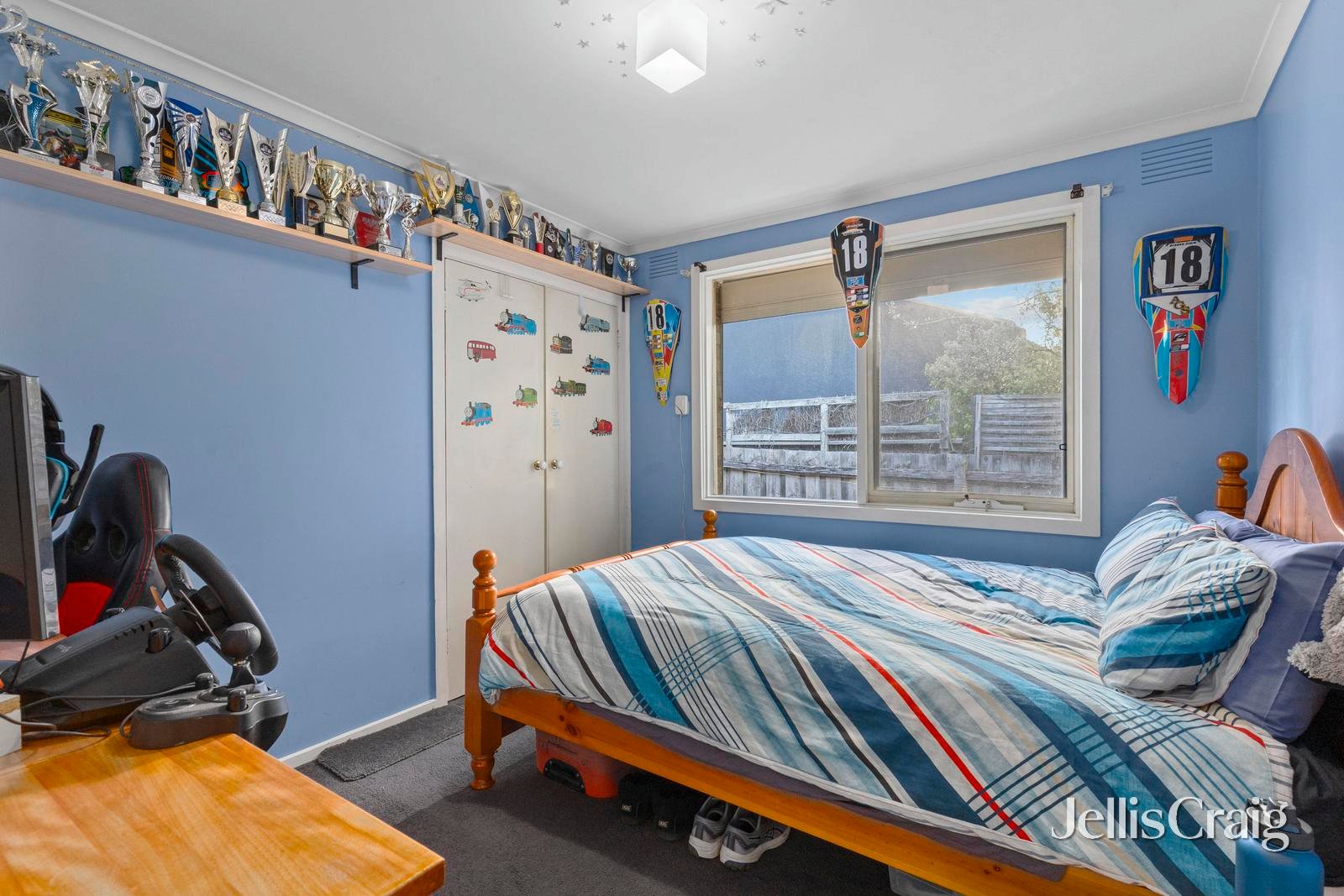 8 Galahad Crescent, Glen Waverley image 10