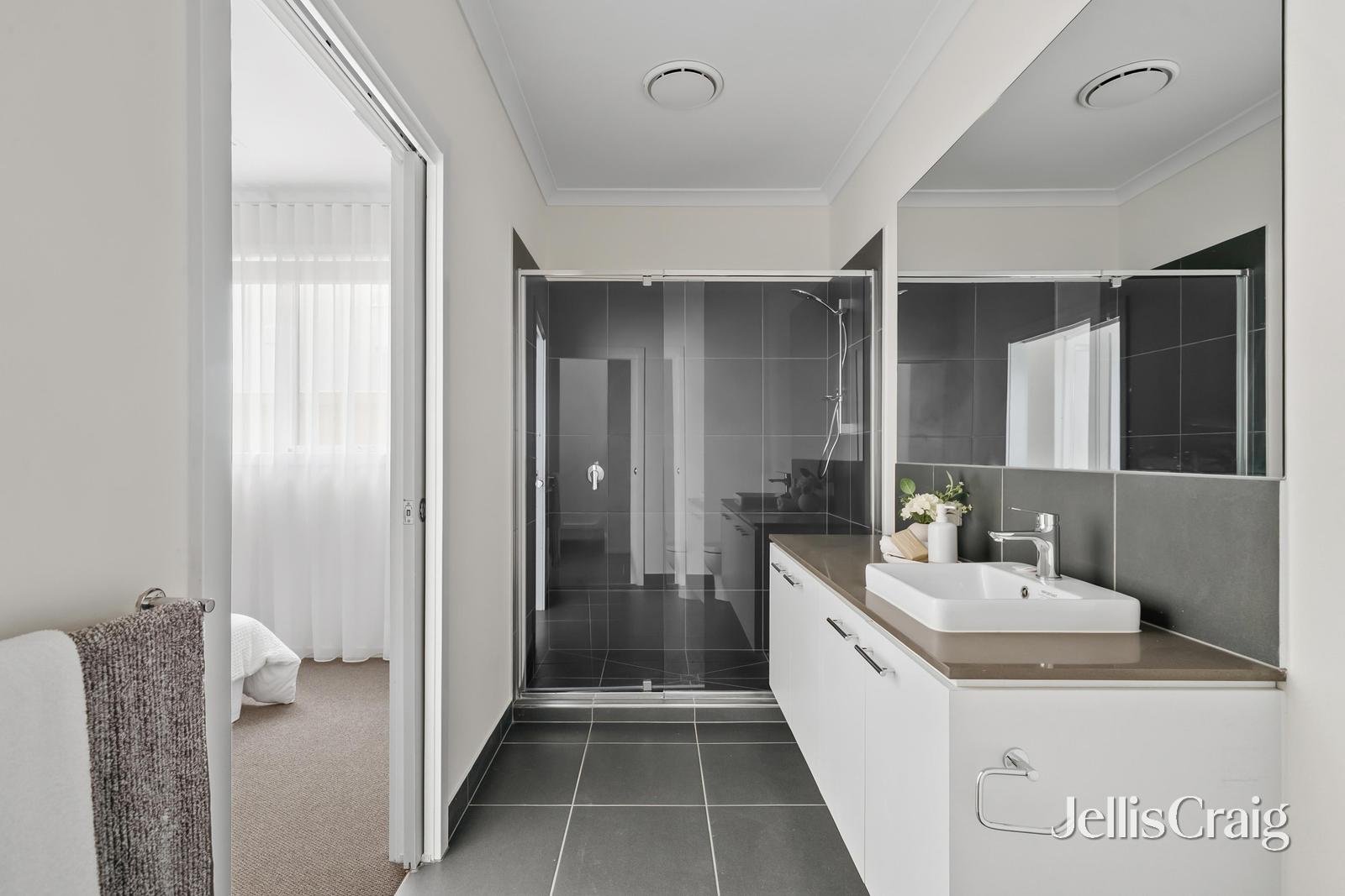 8 Gardenview Drive, Diggers&nbsp;Rest image 13