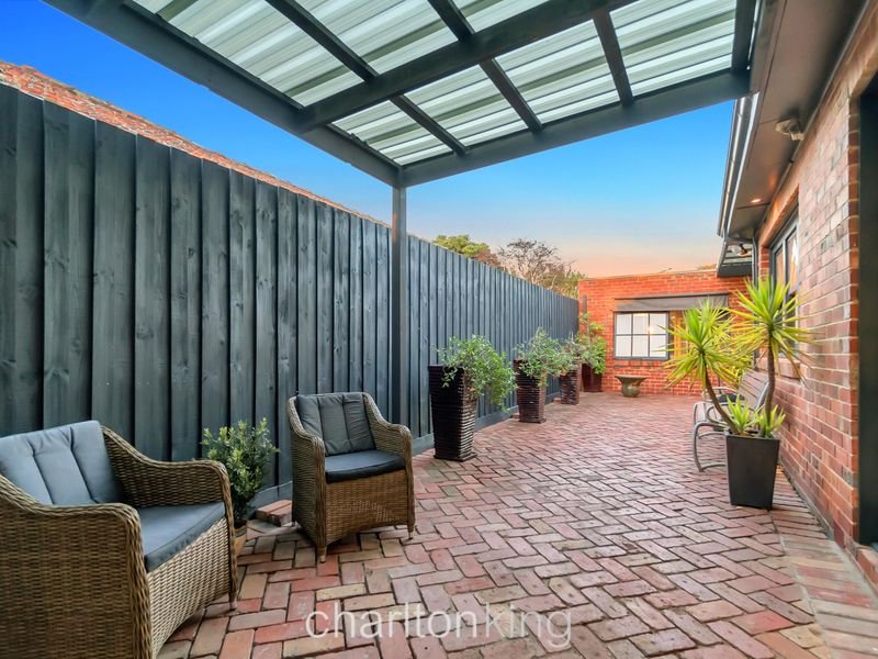 8 Garnet-Leary Avenue BLACK ROCK