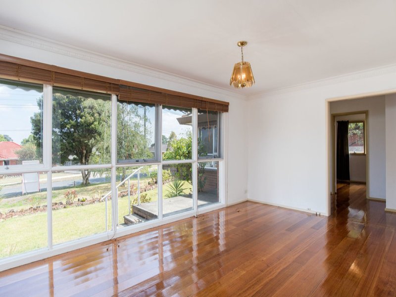 8 Geoffrey Drive, Kilsyth image 1