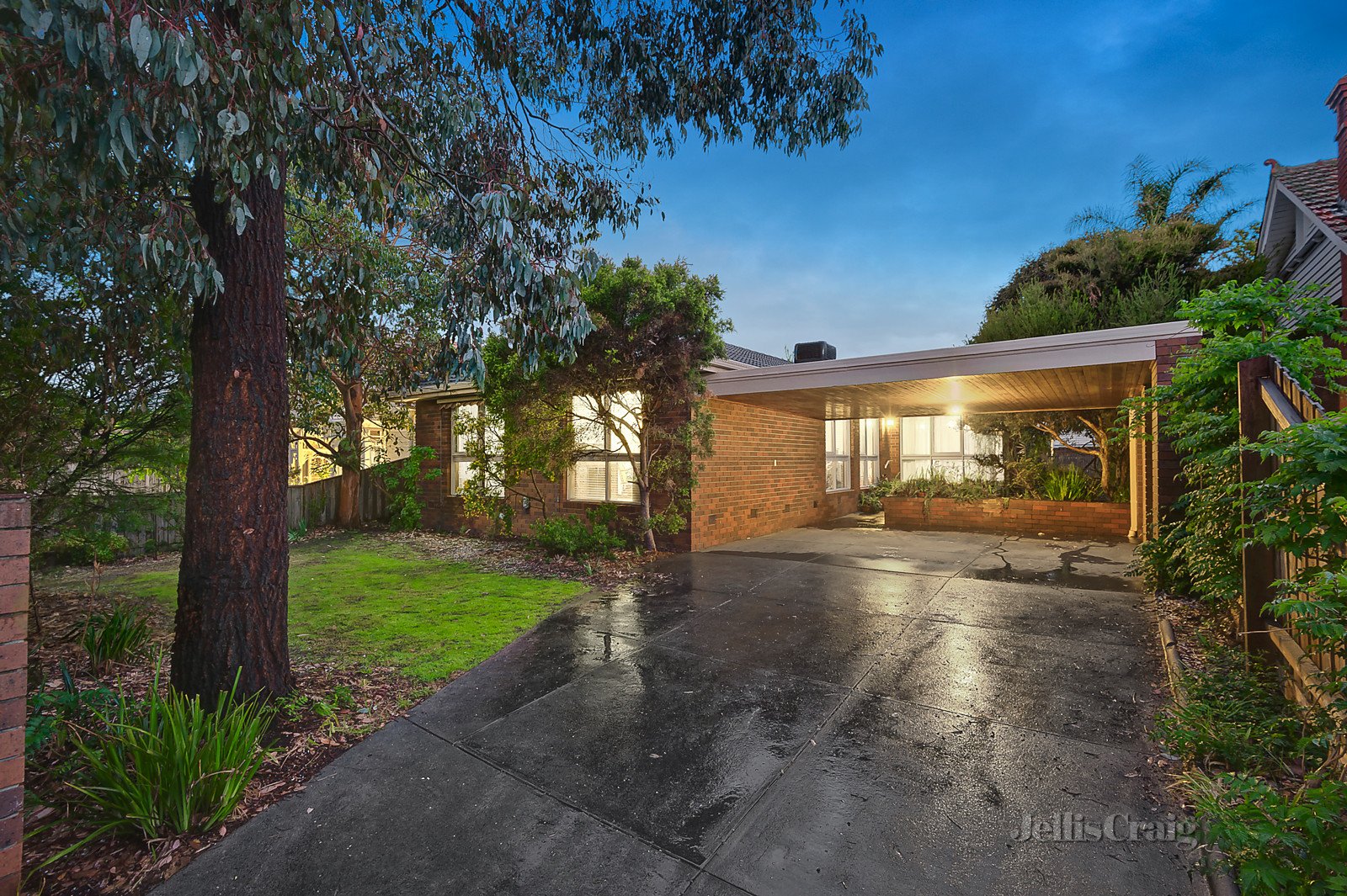 8 Gerald Street, Murrumbeena image 2