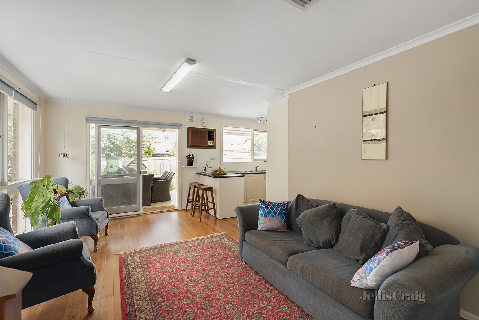 8 Gerald Street, Murrumbeena image 3