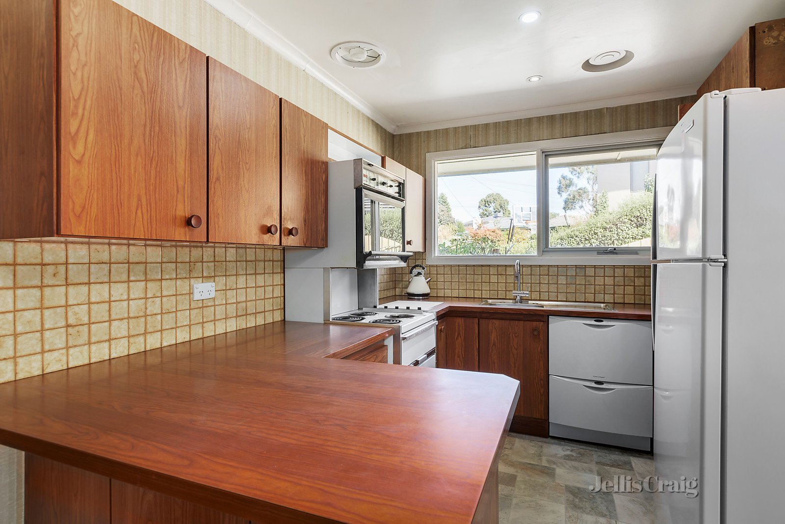 8 Gidgee Court, Forest Hill image 5