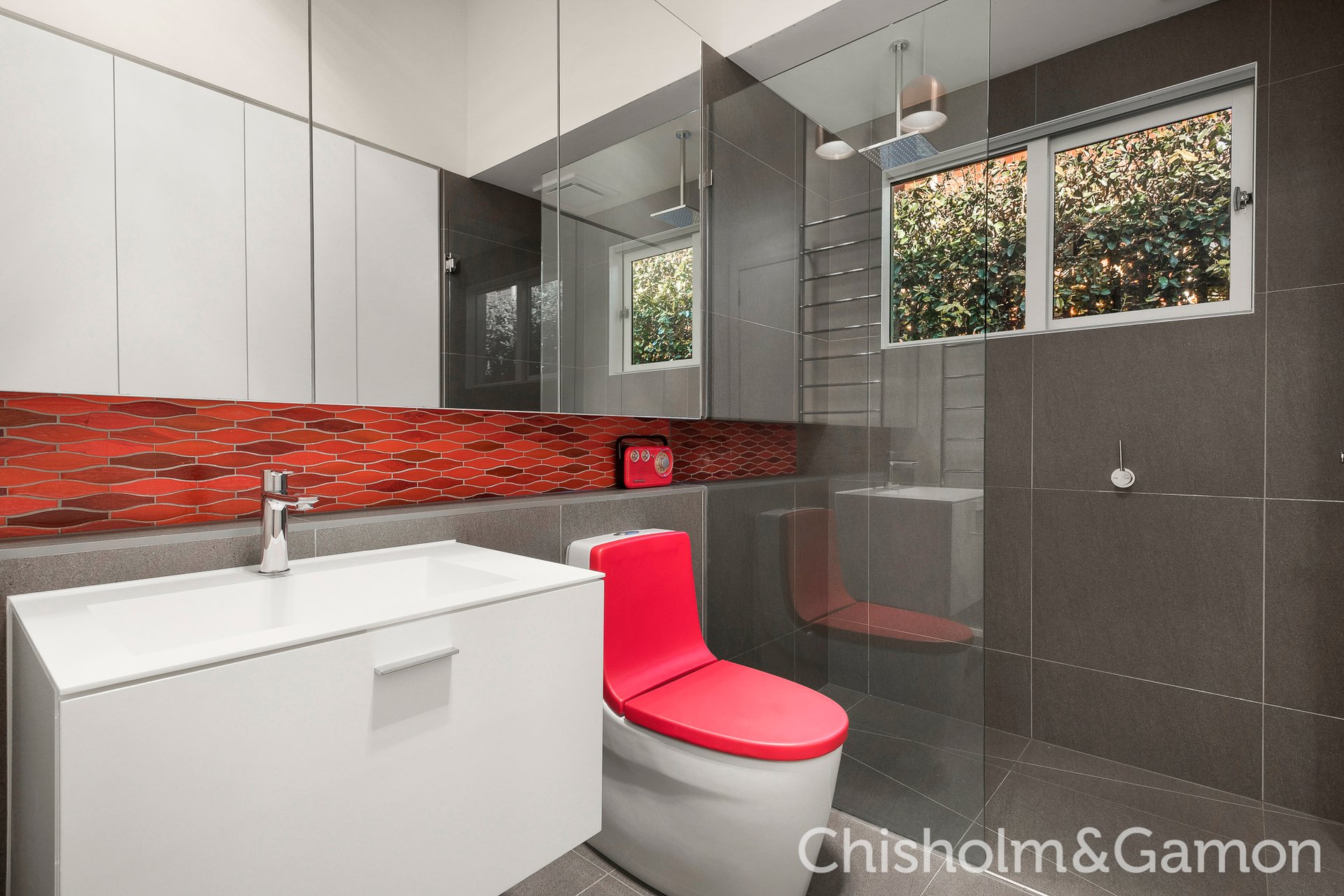 8 Glenmark Avenue, St Kilda image 7