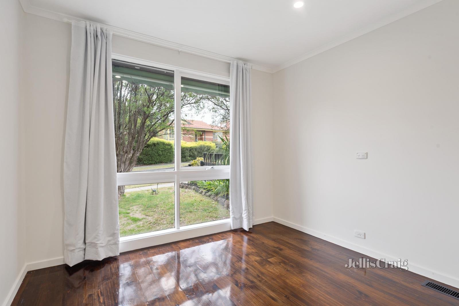 8 Good Governs Street, Mitcham image 8