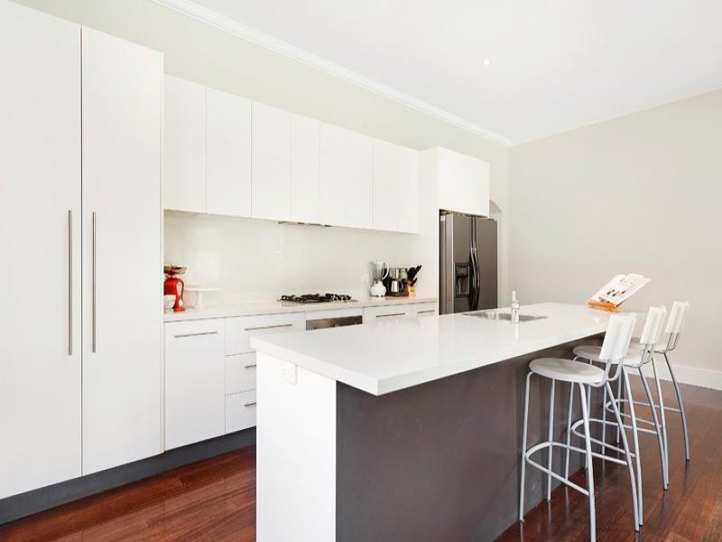 8 Gordon Street, Deepdene image 5