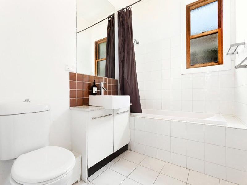 8 Gordon Street, Deepdene image 7