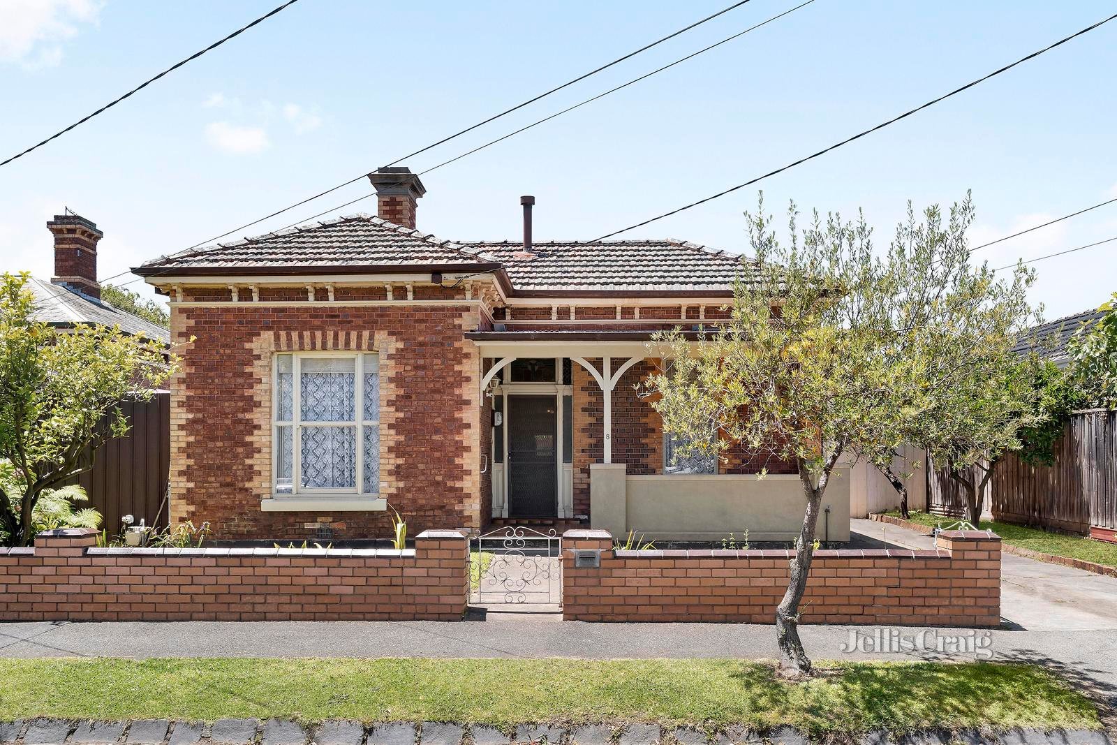 8 Grace Street, Moonee Ponds image 2