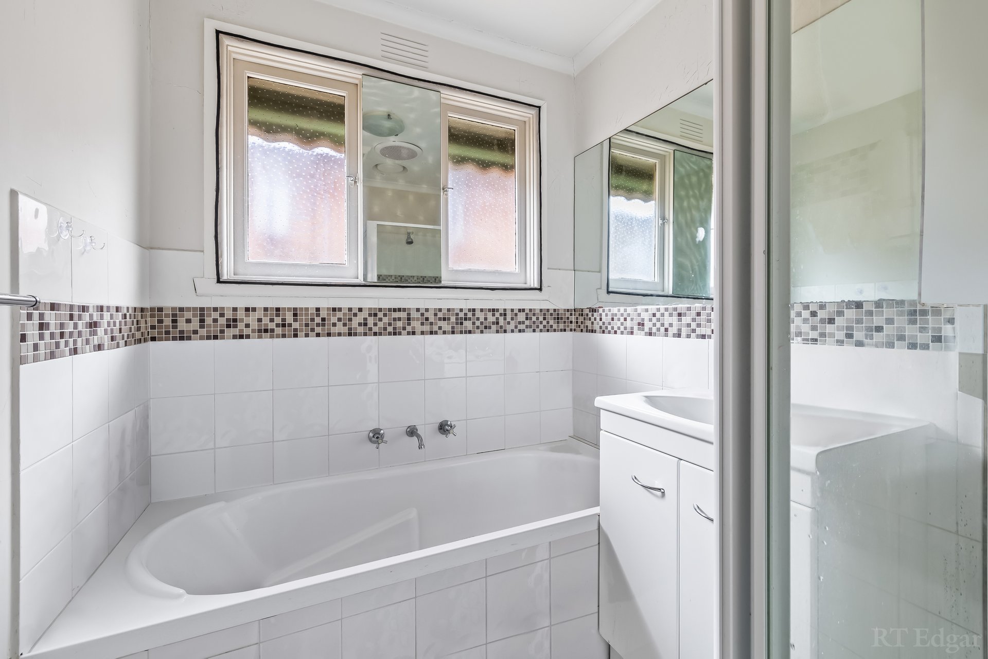 Property Gallery Thumbnail 5