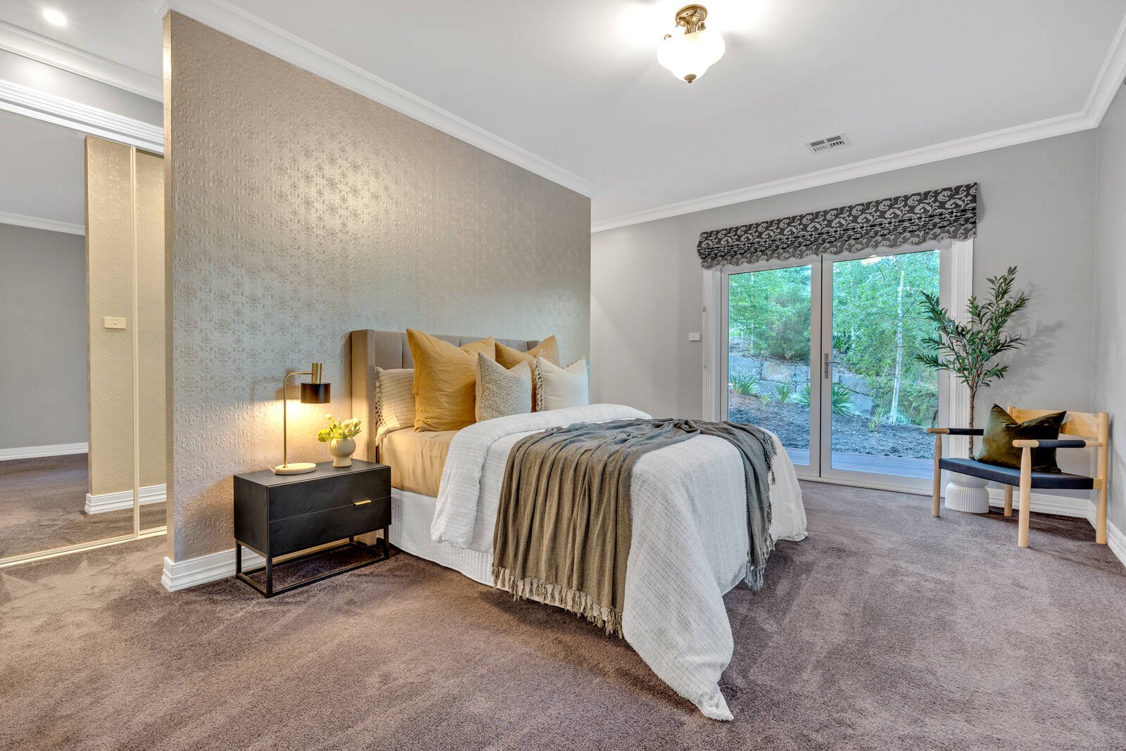 Property Gallery Thumbnail 8