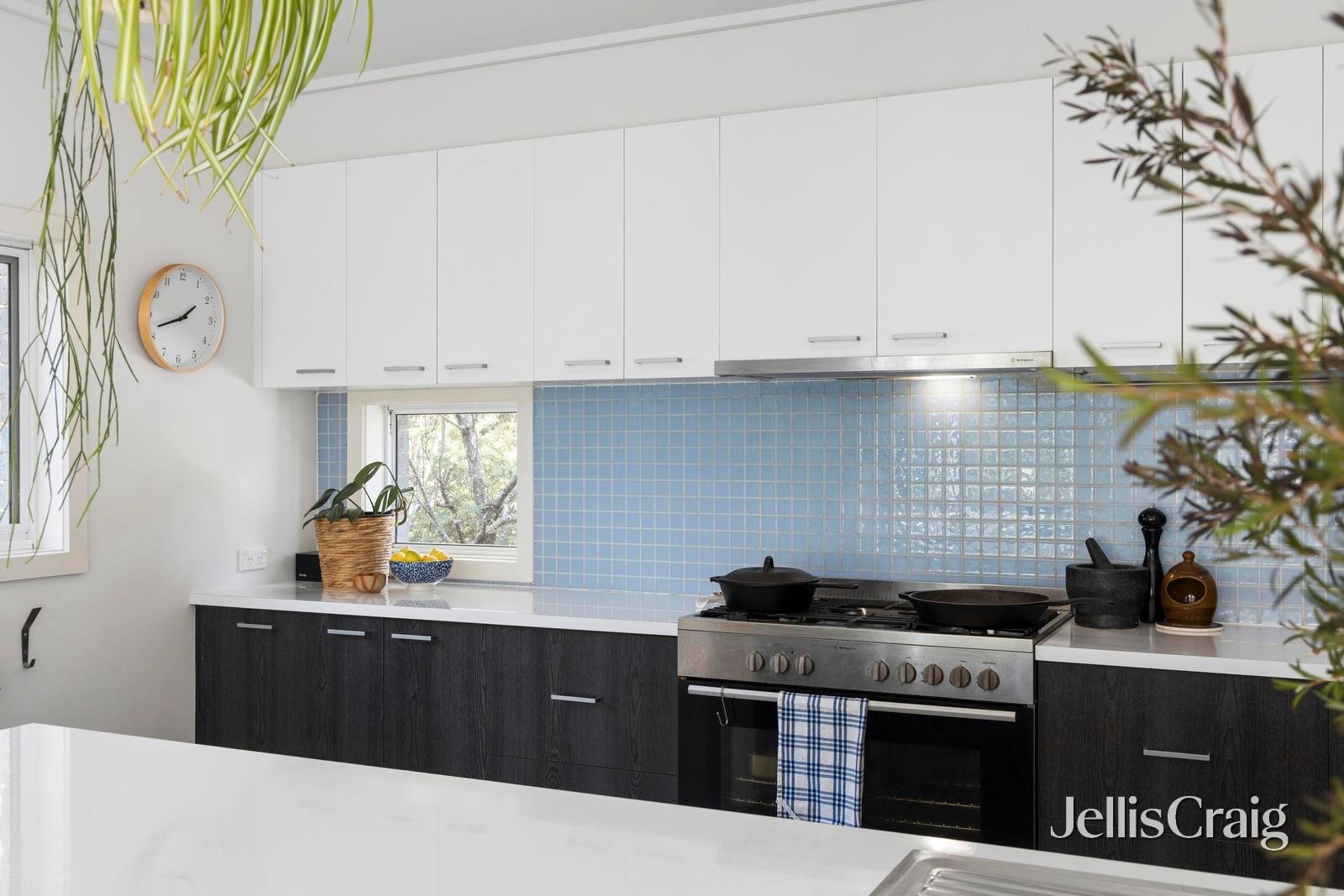 8 Groves Street, Trentham image 8