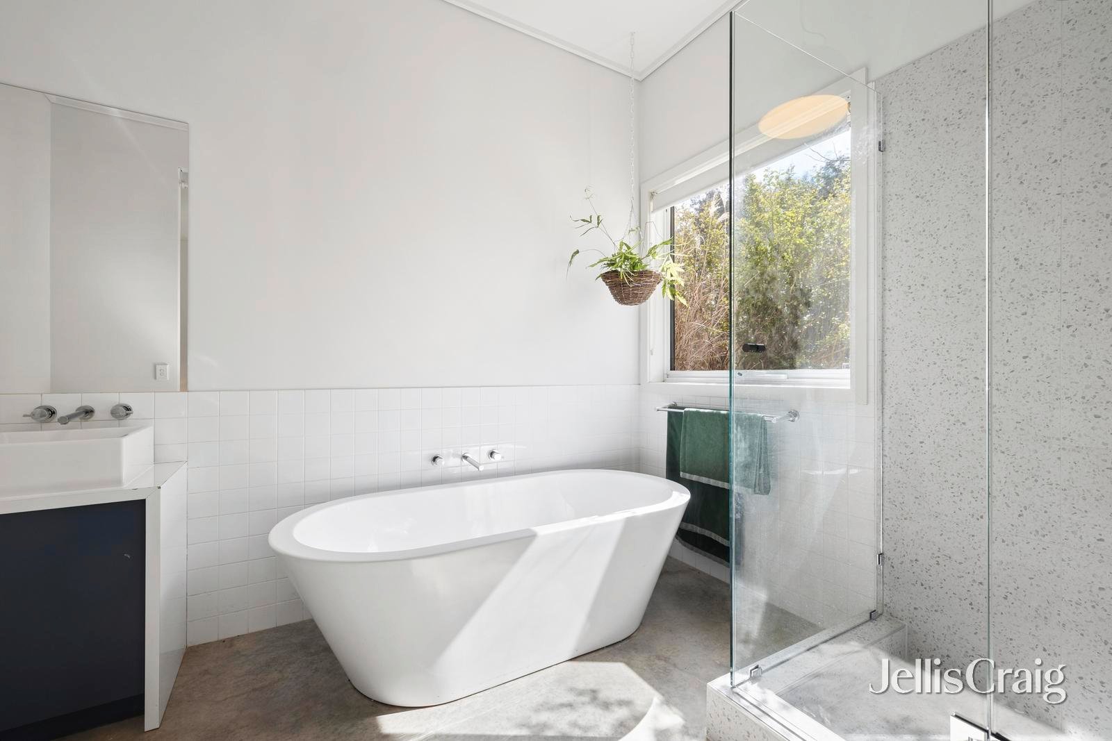 8 Groves Street, Trentham image 13