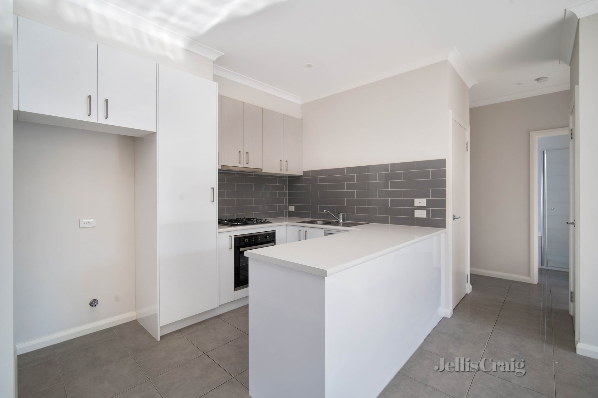 8 Gumview Close, Brown Hill image 4