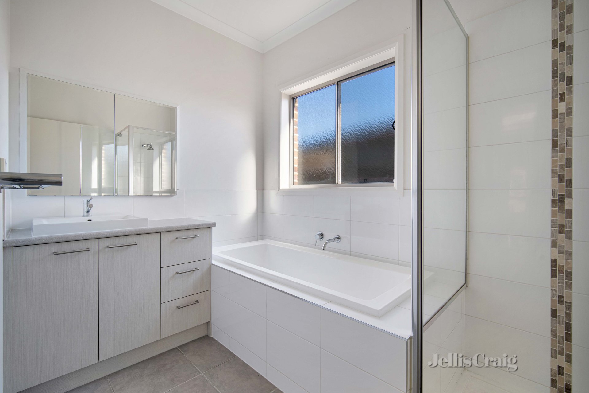 8 Gumview Close, Brown Hill image 6