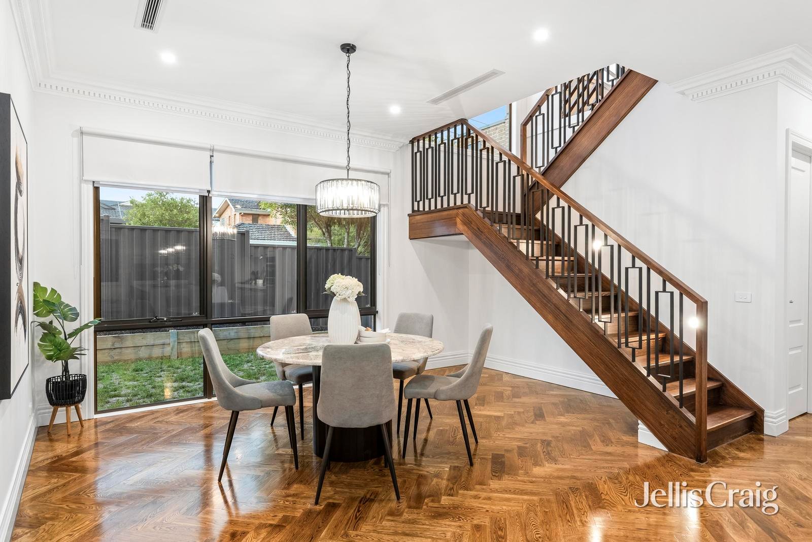 8 Gymea Court, Glen&nbsp;Waverley image 5